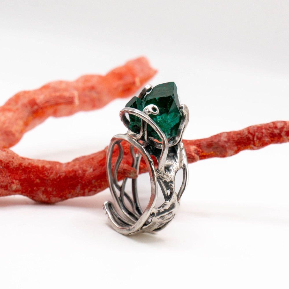 Каблучка з кристалом діоптазу — авторська робота Komarov Jewelry, Фото 1