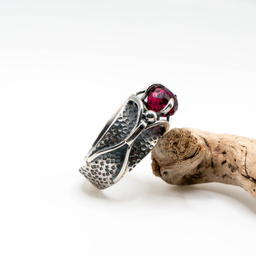 Каблучка зі шпінеллю — авторська робота Komarov Jewelry, Фото 5