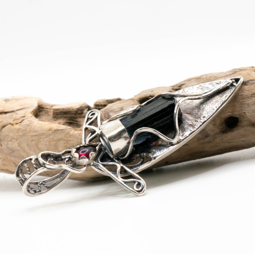 Кулон з чорним турмаліном і гранатом — авторська робота Komarov Jewelry