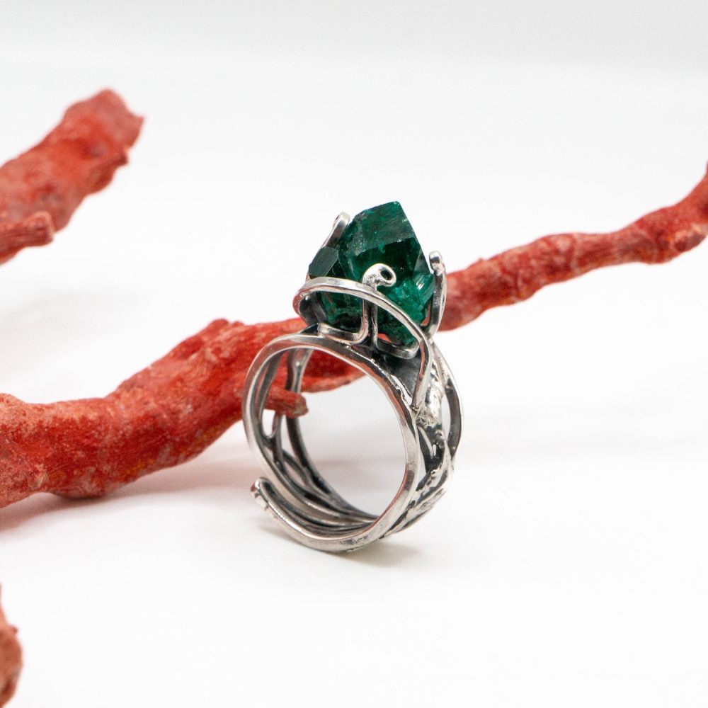 Каблучка з кристалом діоптазу — авторська робота Komarov Jewelry, Фото 2