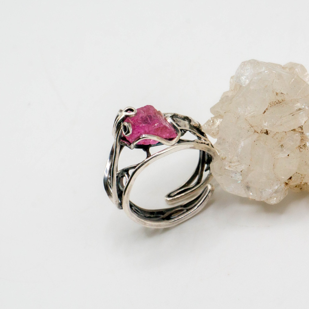 Каблучка з кристалом рожевого турмаліну — авторська прикраса ручної роботи, Фото 3