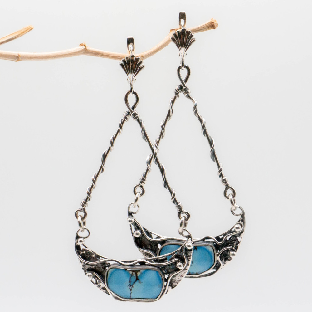 Довгі срібні сережки з бірюзою "Голос бірюзи"