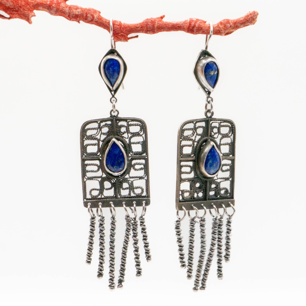 Срібні довгі сережки з лазуритом