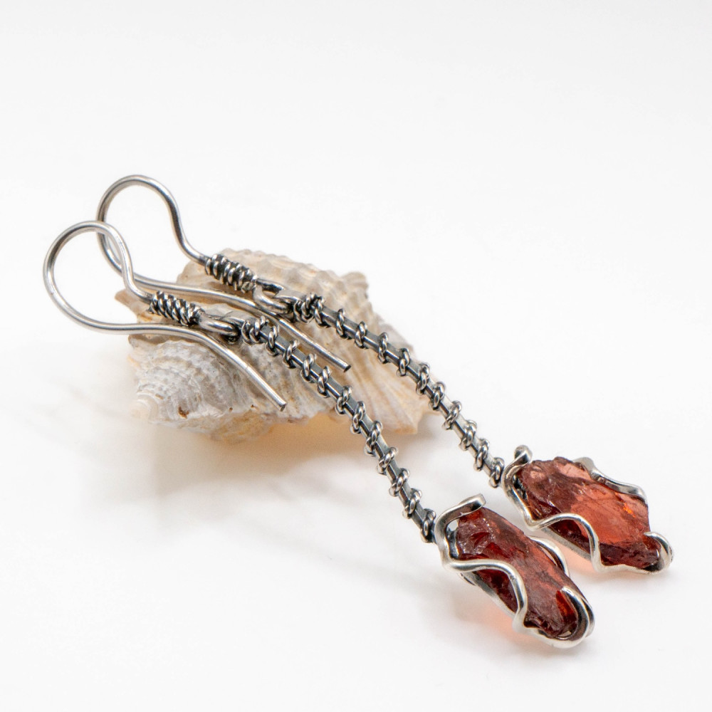 Срібні авторські сережки з натуральним гранатом — ручна робота Komarov Jewelry