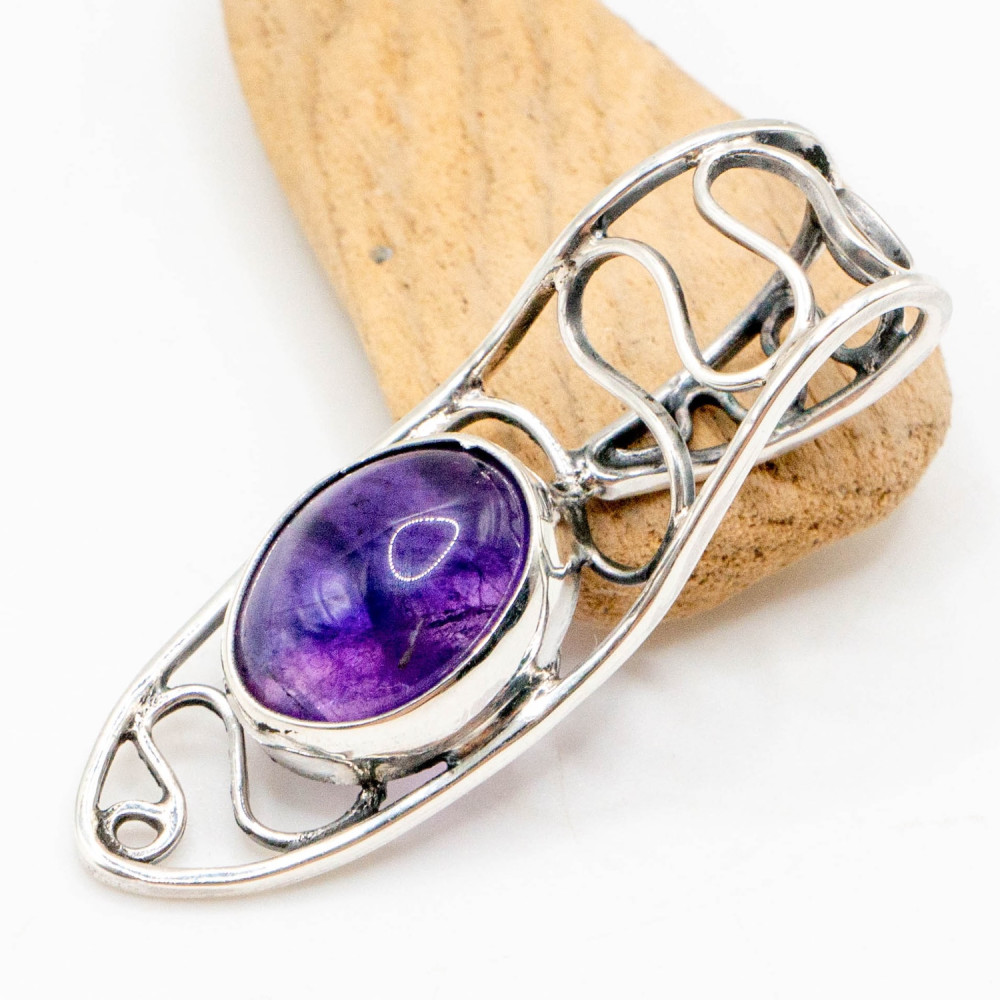 Кулон з аметистом у сріблі — ручна робота