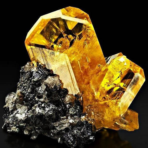 Топаз Імперіал